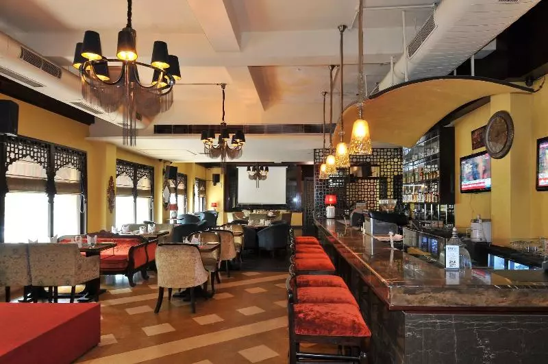Fotos del hotel Qutub Residency:  8