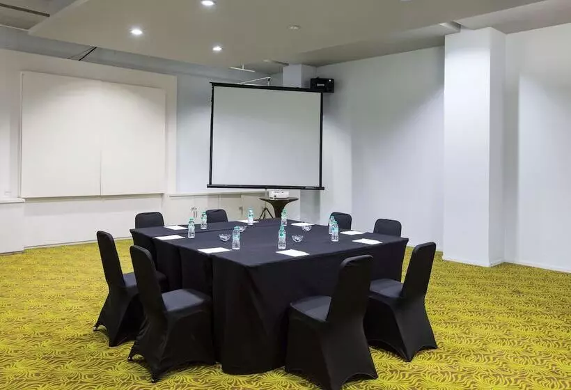 Fotos del hotel Sparks Life Jakarta:  11