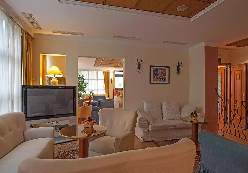 Fotos del hotel Mediterran:  2