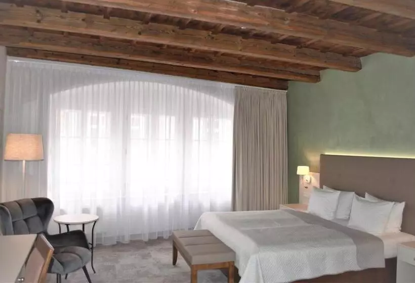 Fotos del hotel The Golden Wheel:  9