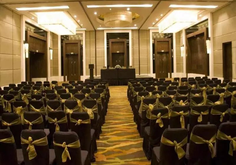 Fotos del hotel The Grand New Delhi:  18