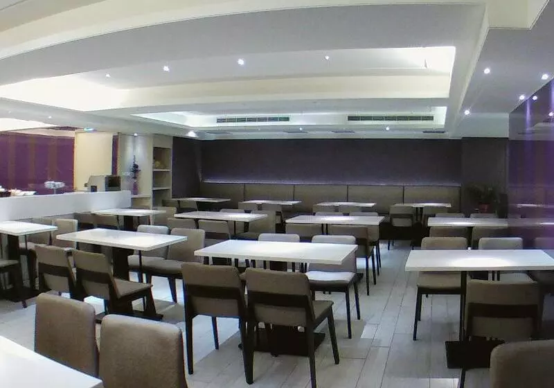 Fotos del hotel Kdm:  3