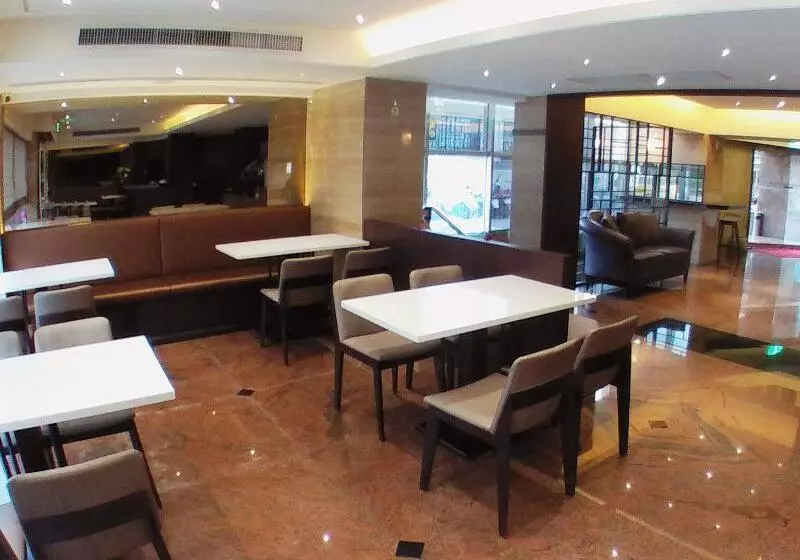 Fotos del hotel Kdm:  9