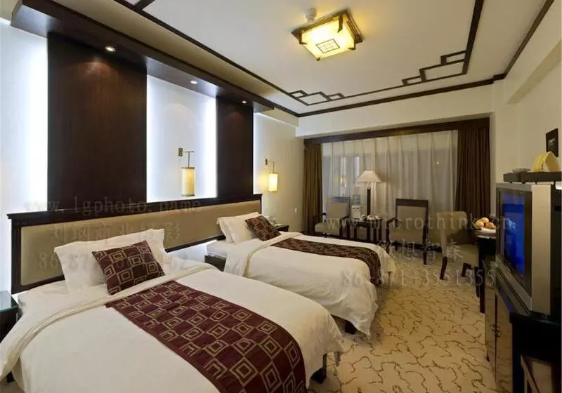 Fotos del hotel New Era:  8