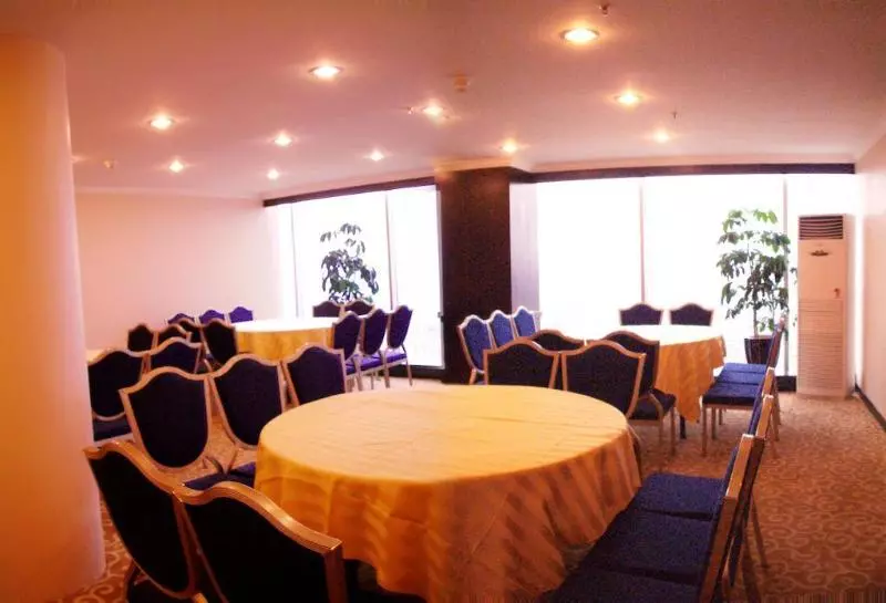 Fotos del hotel New Era:  18