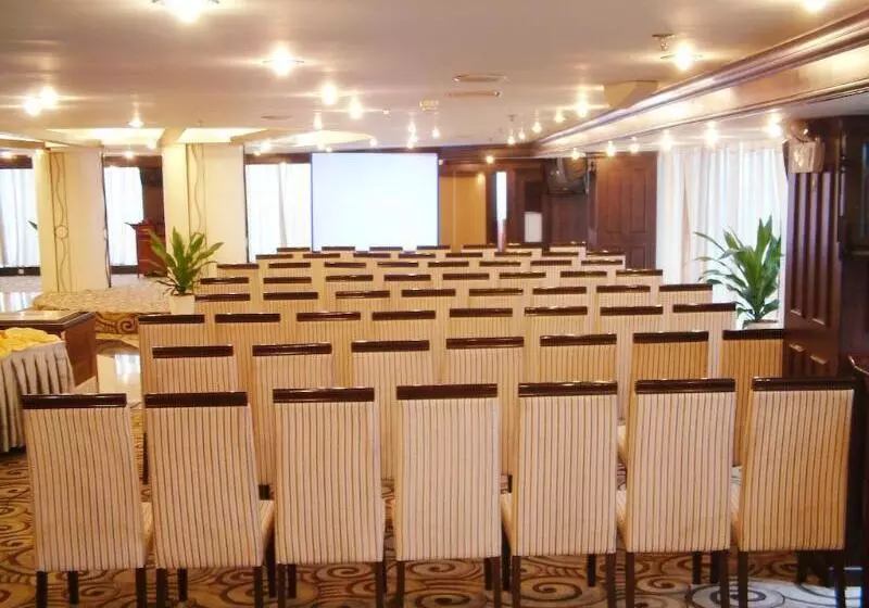 Fotos del hotel New Era:  5