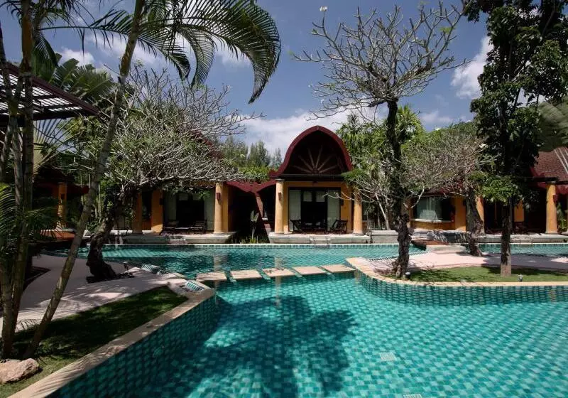 Fotos del hotel The Village Resort & Spa:  8