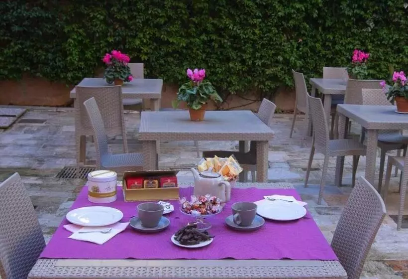 Fotos del hotel Relais Villa Coppedè:  22