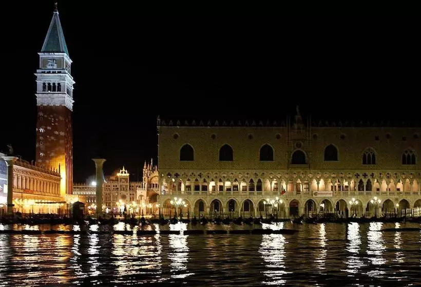 Fotos del hotel Lux:  14