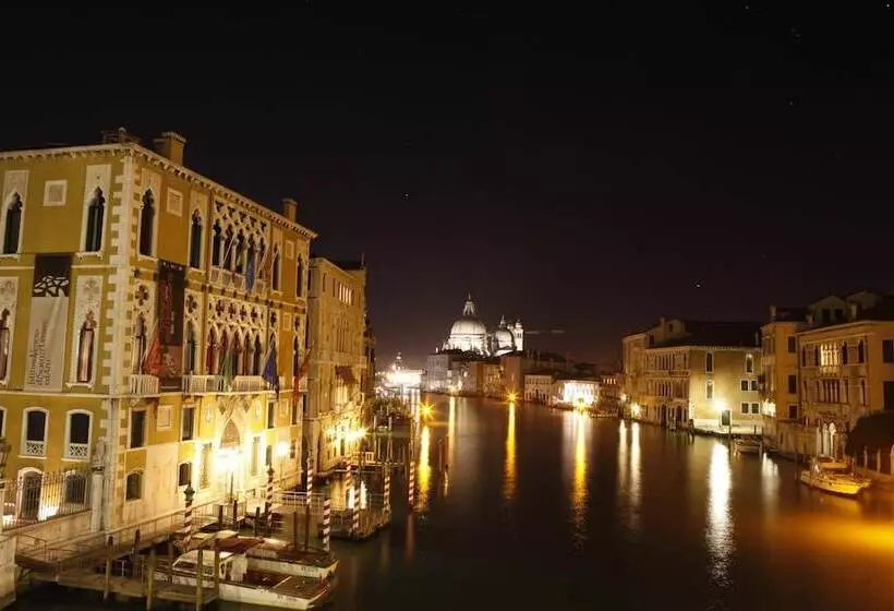 Fotos del hotel Lux:  6