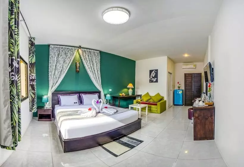 Fotos del hotel The Coconut Resort:  2