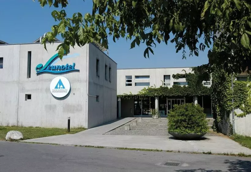 Fotos del hotel Lausanne Youth Hostel Jeunotel:  14