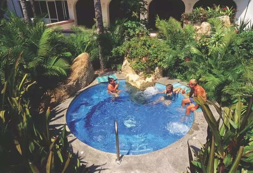 Fotos del hotel Costa Bonita Condominium & Beach Resort:  3