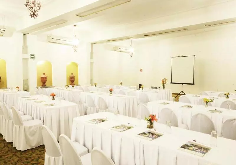 Fotos del hotel Misión Grand Cuernavaca:  6