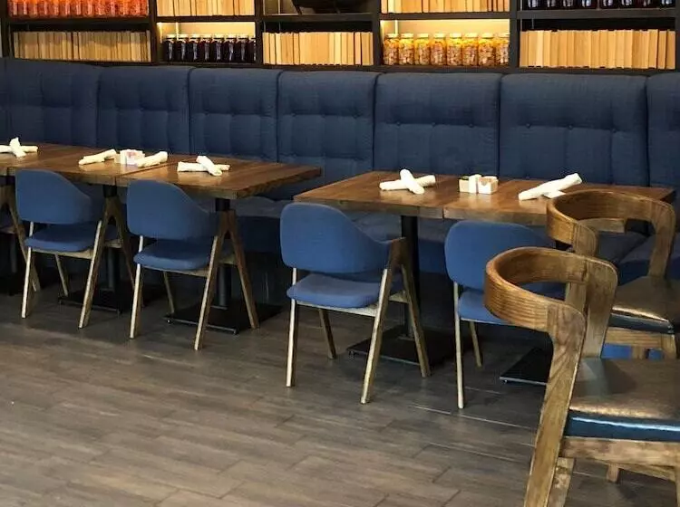 Fotos del hotel Ottawa Embassy  & Suites:  11