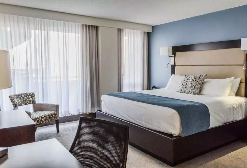 Fotos del hotel Ottawa Embassy  & Suites:  7