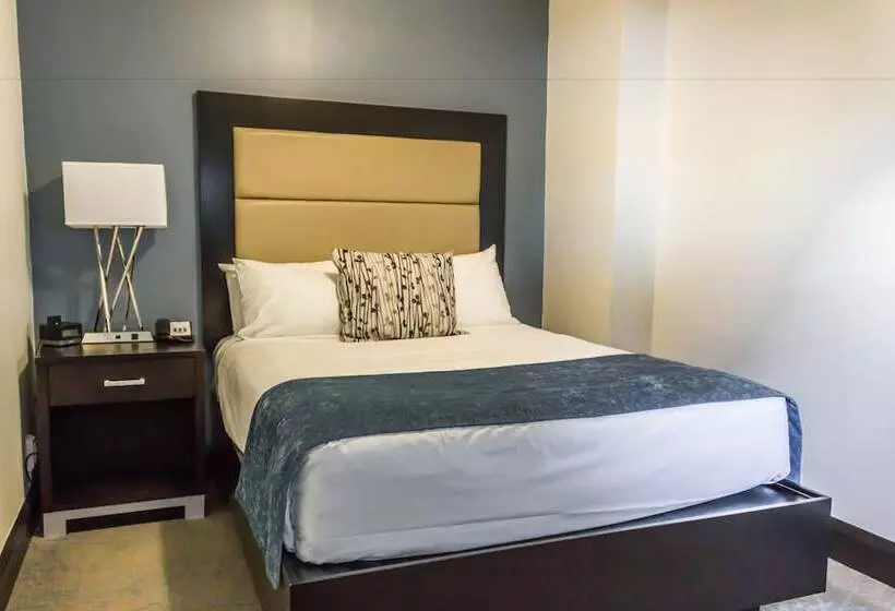 Fotos del hotel Ottawa Embassy  & Suites:  22