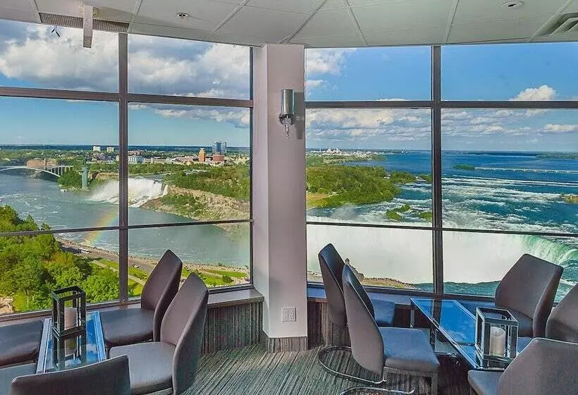 Fotos del hotel Tower Hotel At Fallsview:  7