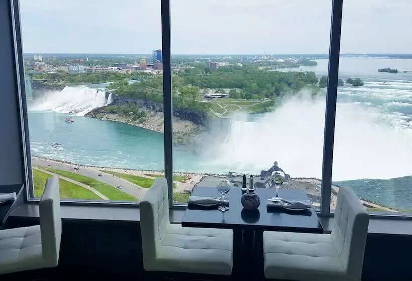 Fotos del hotel Tower Hotel At Fallsview:  14