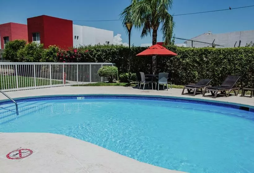 Fotos del hotel Hampton Inn Torreon Airport-galerias:  16