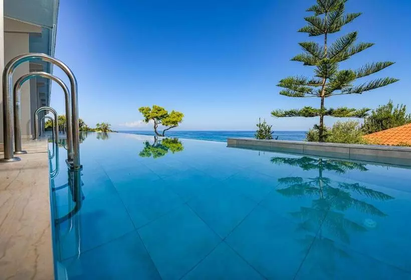 Fotos del hotel Alexandra Beach Resort & Spa:  2