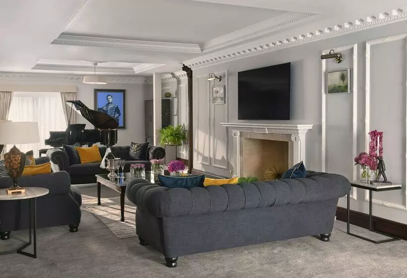 Hyatt Regency London – The Churchill