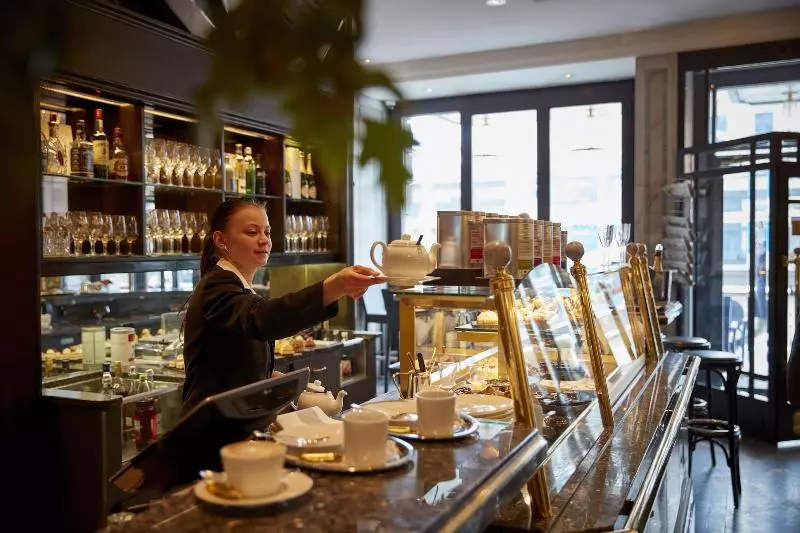 Fotos del hotel The Dufour, Suites & Rooms By Hotel Schweizerhof:  2