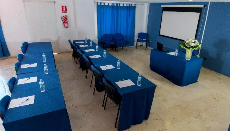 Fotos del hotel Aeropuerto Sur:  15