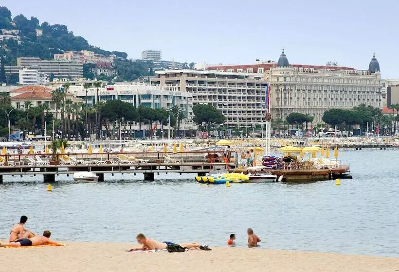 Fotos del hotel Novotel Suites Cannes Centre:  15