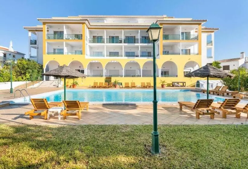 Fotos del hotel Apartamentos Turisticos Alagoa Praia:  9