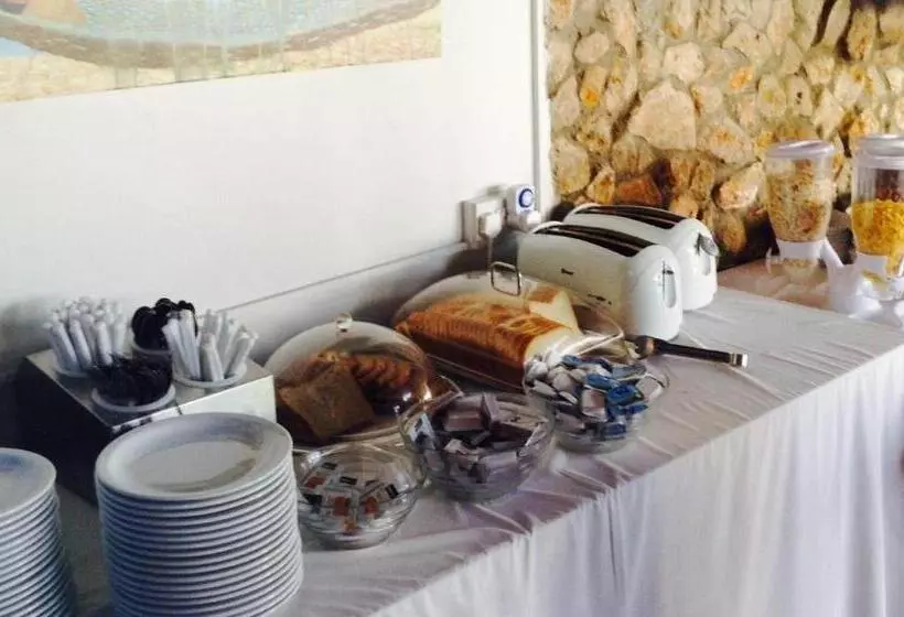 Fotos del hotel Christabelle Hotel Apartments:  13