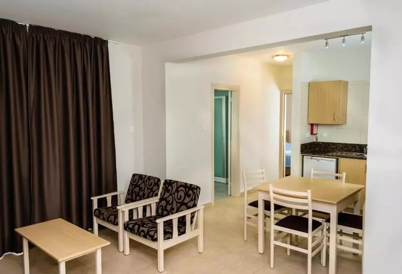 Fotos del hotel Christabelle Hotel Apartments:  14