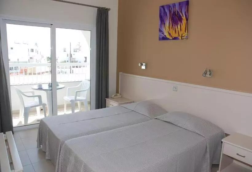 Fotos del hotel Christabelle Hotel Apartments:  12