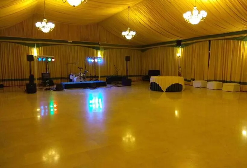 Fotos del hotel Ciudad De Navalcarnero:  3