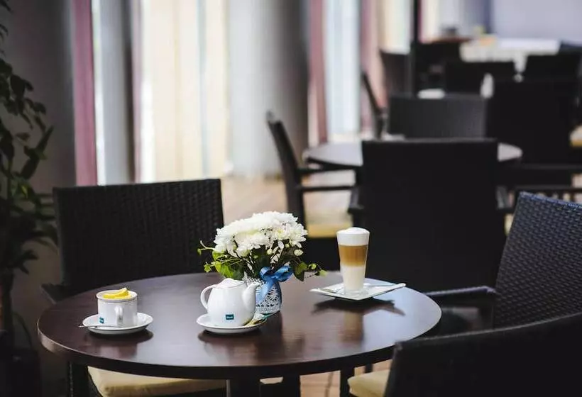 Fotos del hotel Interhouse:  5