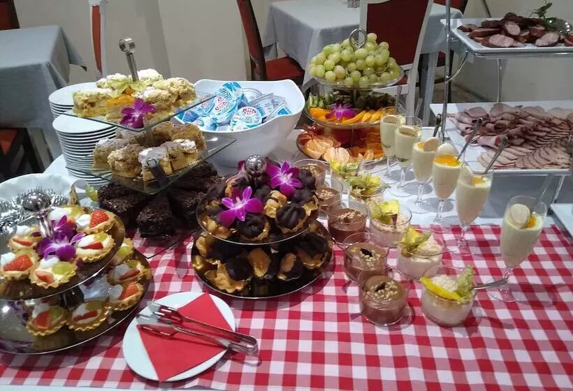 Fotos del hotel Interhouse:  8