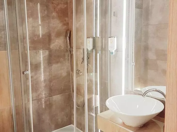 Fotos del hotel Interhouse:  6