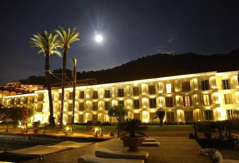 Ece Saray Marina Resort