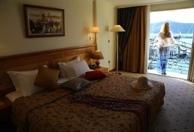 Fotos del hotel Ece Saray Marina Resort:  2