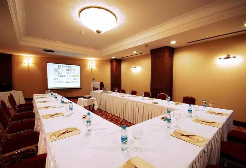 Fotos del hotel Taksim Metropark:  6