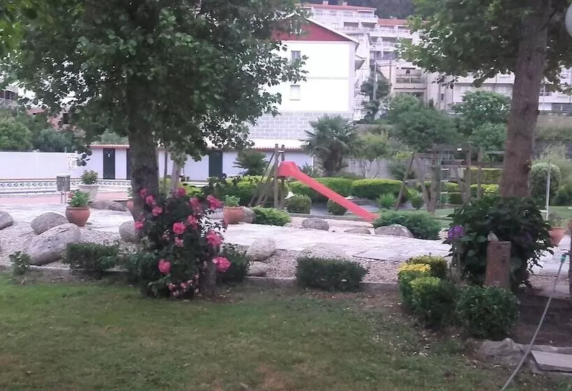 Fotos del hotel Cabo Festiñanza:  7