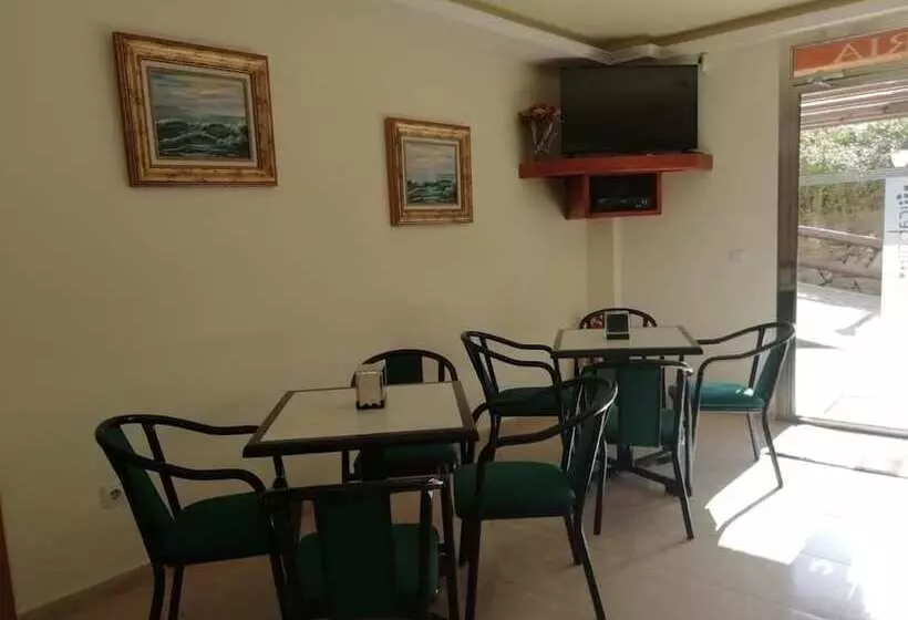 Fotos del hotel Cabo Festiñanza:  6