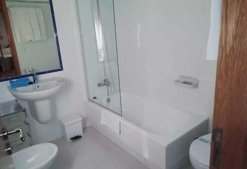 Fotos del hotel Cabo Festiñanza:  15