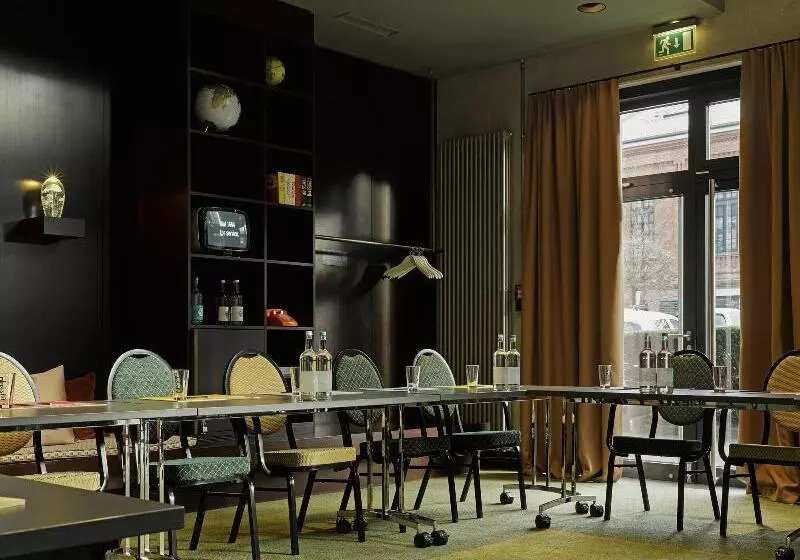 Fotos del hotel Superbude Altona Paradise:  17