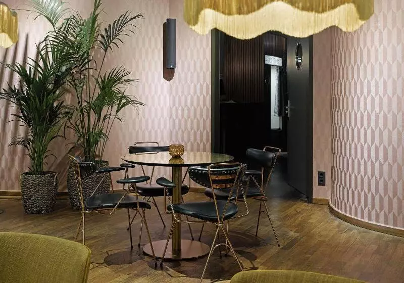 Fotos del hotel Superbude Altona Paradise:  3