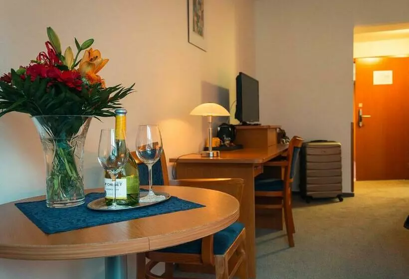 Fotos del hotel Inos:  14