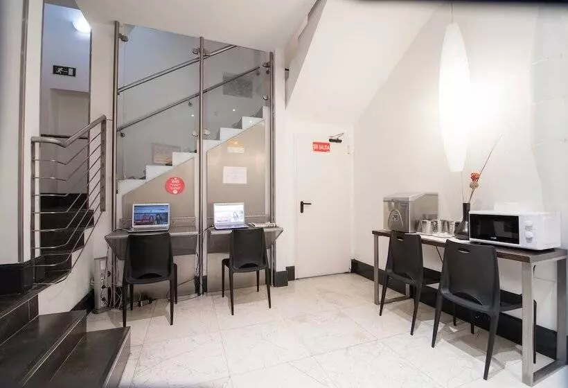 Fotos del hotel Petit Palace Posada Del Peine:  9