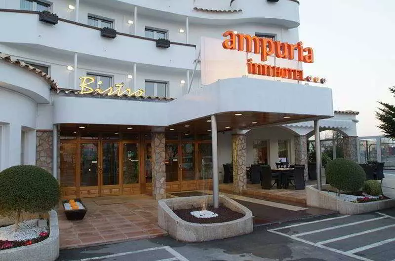 Fotos del hotel Ampuria Inn:  2