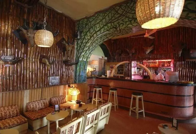 Fotos del hotel Hôtel De La Poste:  6