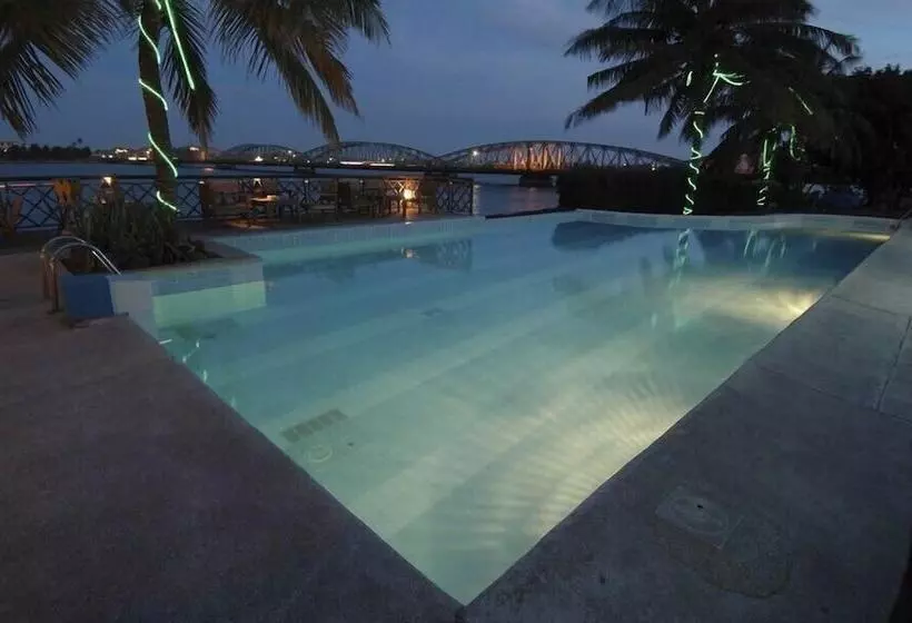 Fotos del hotel Hôtel De La Poste:  3